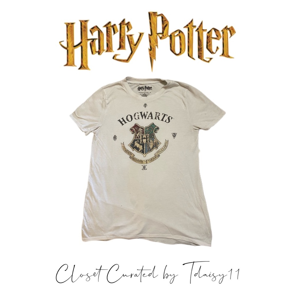 Harry Potter | M Hogwarts School of Wizardry Tee